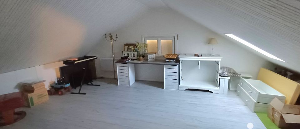 House 11 rooms of 171 m² in Courlon-sur-Yonne (89140)