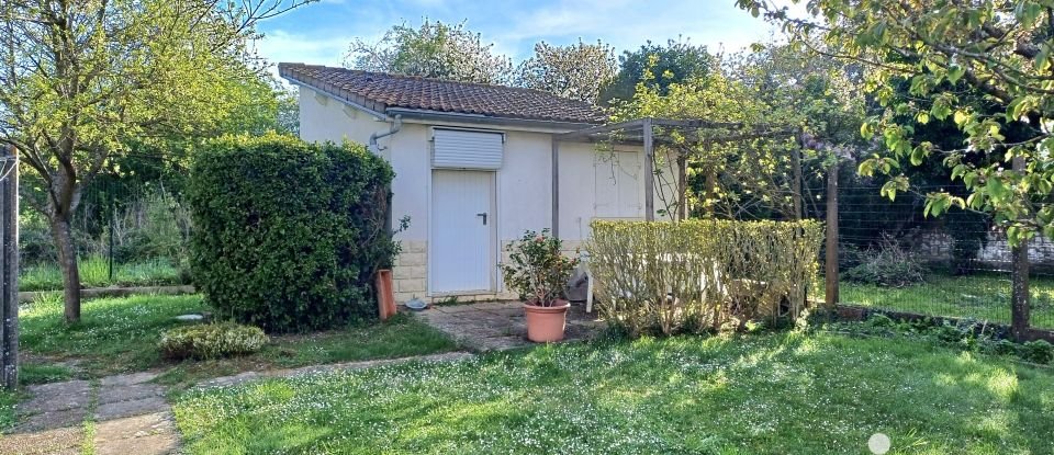 House 11 rooms of 171 m² in Courlon-sur-Yonne (89140)