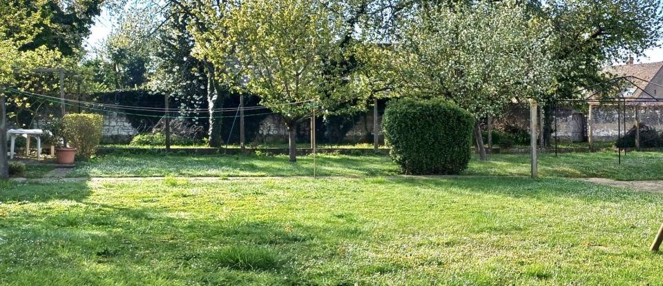 House 11 rooms of 171 m² in Courlon-sur-Yonne (89140)