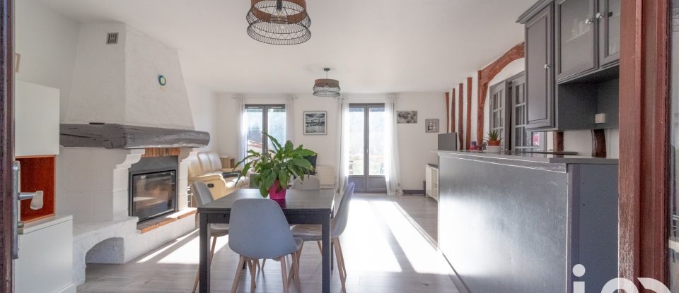 House 7 rooms of 163 m² in Condécourt (95450)