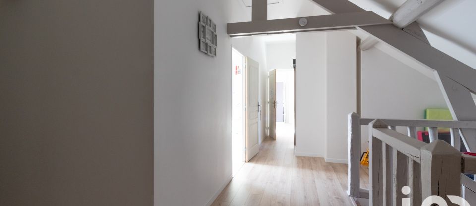 House 7 rooms of 163 m² in Condécourt (95450)