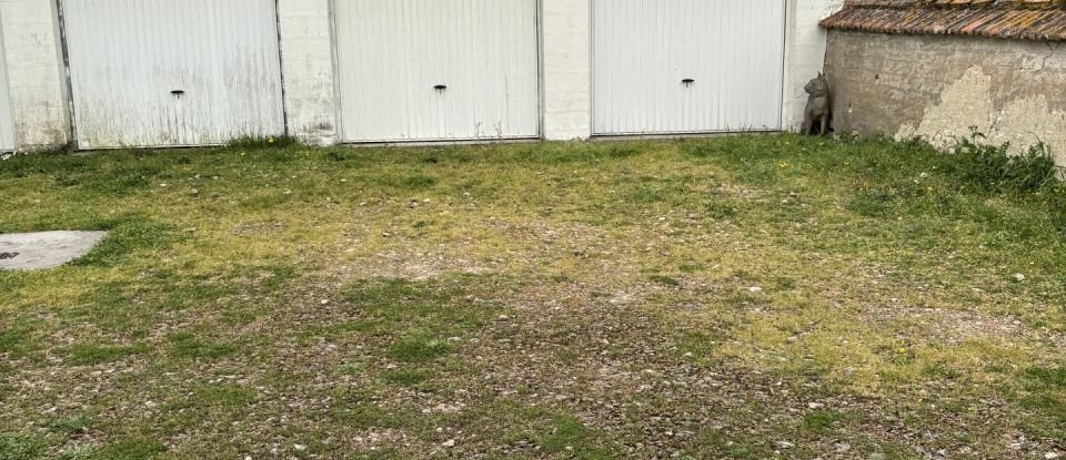 Parking of 15 m² in La Rochelle (17000)