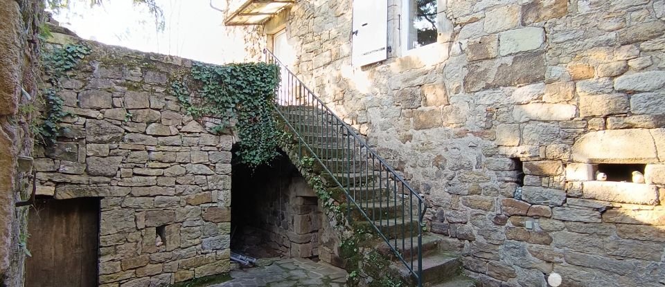 Mas 5 pièces de 123 m² à Les Assions (07140)