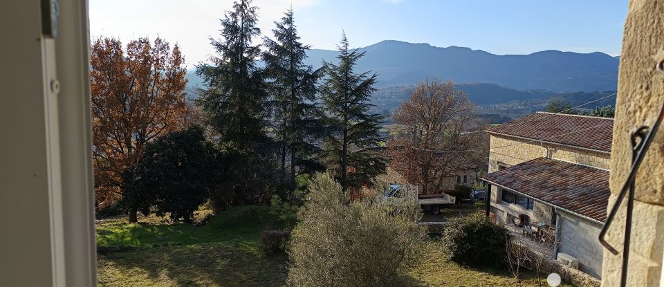 Mas 5 pièces de 123 m² à Les Assions (07140)
