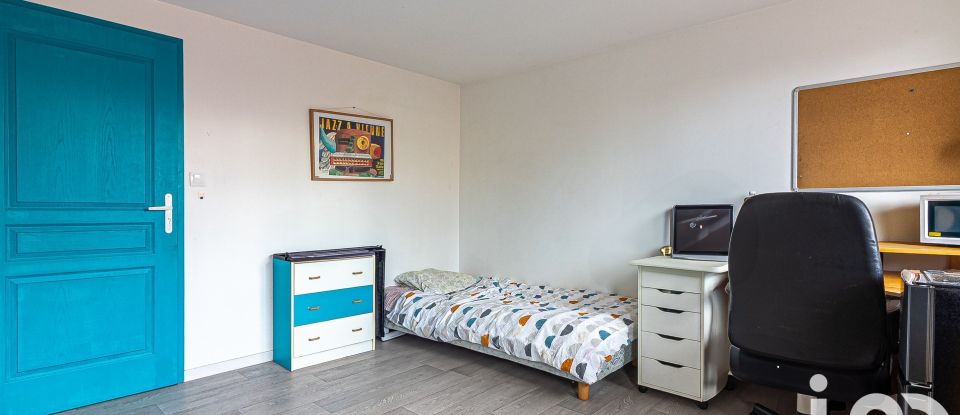 Townhouse 6 rooms of 111 m² in Oullins (69600)
