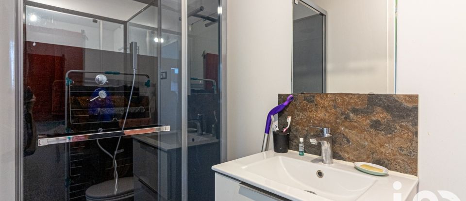 Townhouse 6 rooms of 111 m² in Oullins (69600)