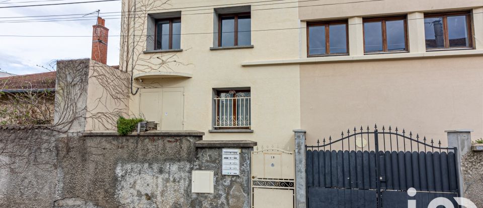 Townhouse 6 rooms of 111 m² in Oullins (69600)