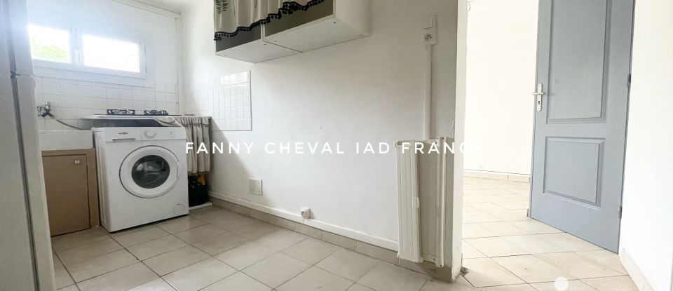 Apartment 2 rooms of 32 m² in Six-Fours-les-Plages (83140)
