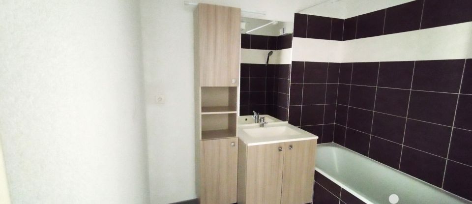 Apartment 2 rooms of 42 m² in Eysines (33320)