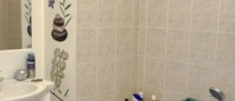 Apartment 3 rooms of 53 m² in Draguignan (83300)