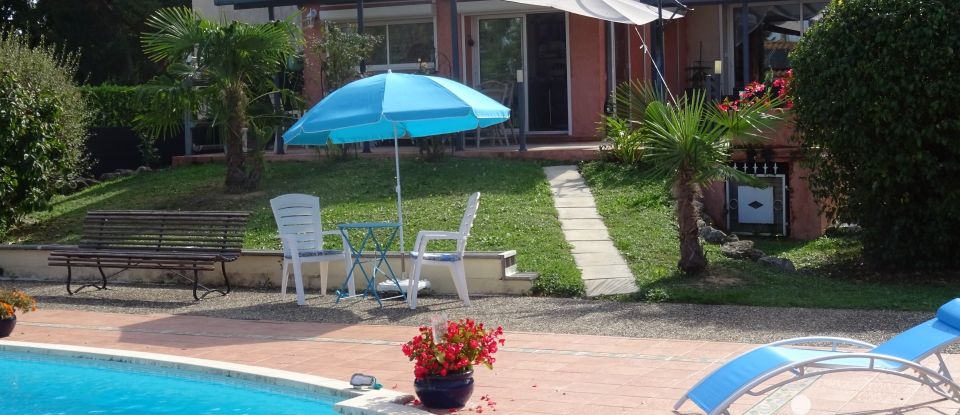 Maison 6 pièces de 207 m² à Montauban (82000)