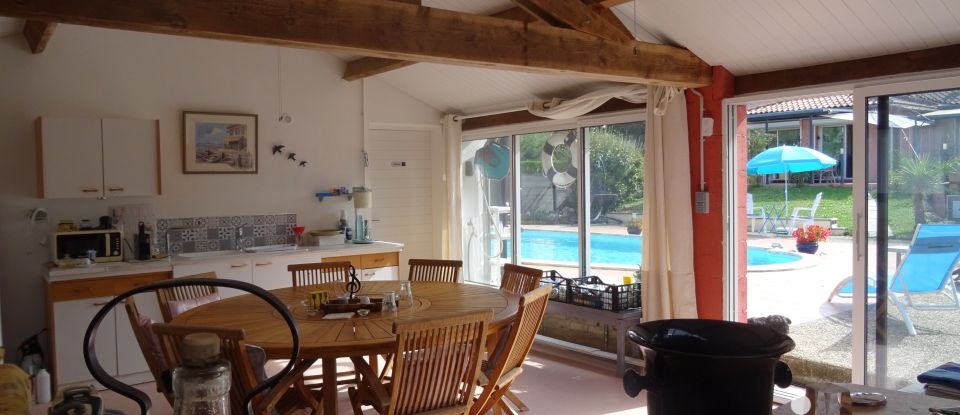 Maison 6 pièces de 207 m² à Montauban (82000)