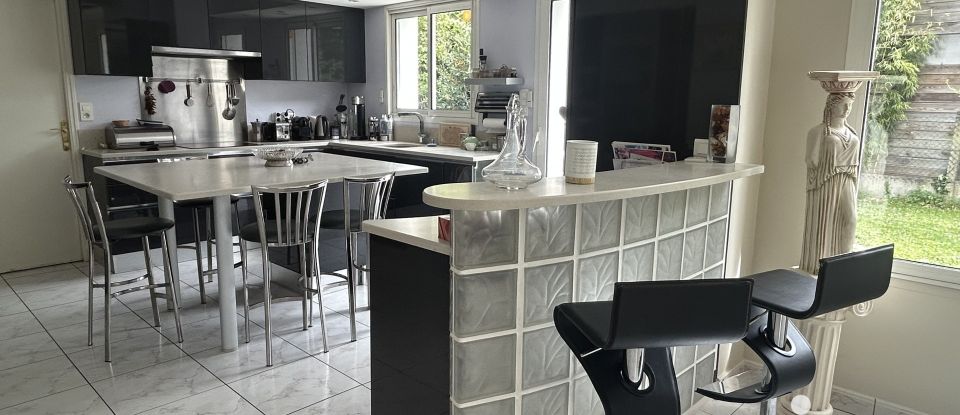 Architectural house 7 rooms of 192 m² in La Chapelle-sur-Erdre (44240)