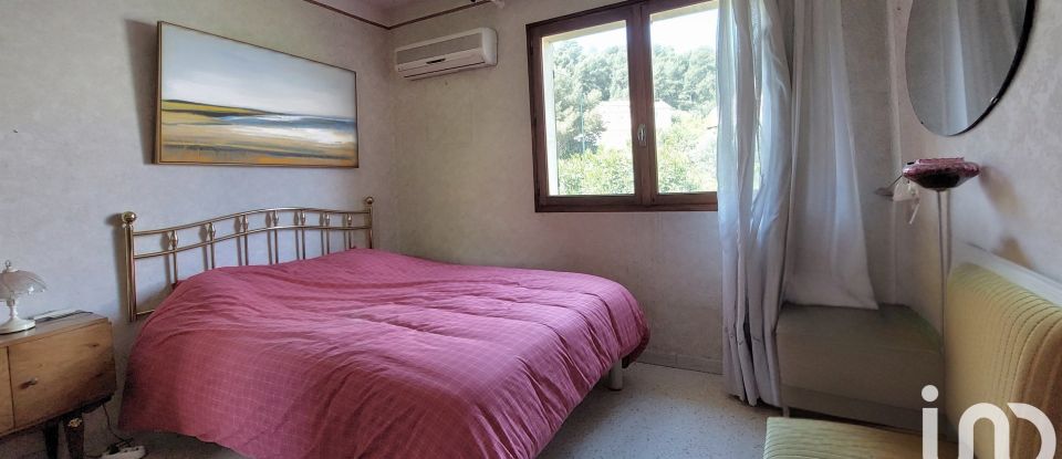 Traditional house 5 rooms of 158 m² in La Garde (83130)