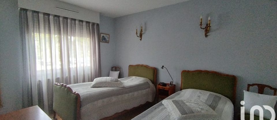 Apartment 4 rooms of 92 m² in Oyonnax (01100)