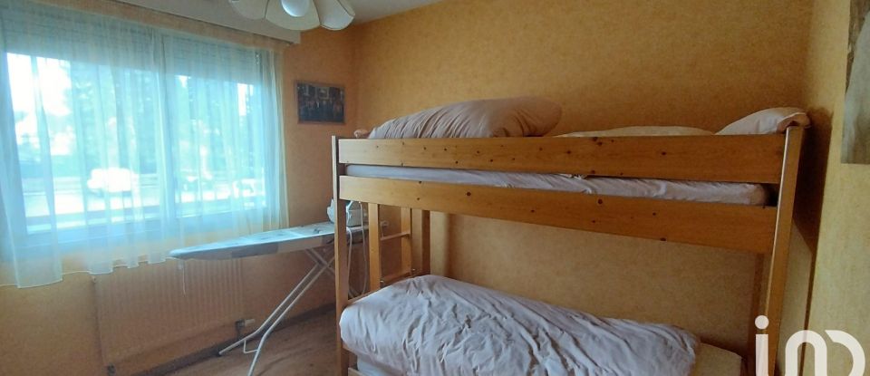 Apartment 4 rooms of 92 m² in Oyonnax (01100)