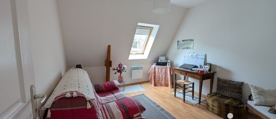 Apartment 3 rooms of 69 m² in Lanvallay (22100)