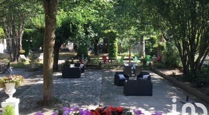 Lodge 50 rooms of 904 m² in - (30570)