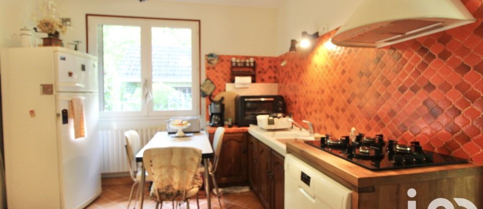 House 5 rooms of 100 m² in Courtenay (45320)
