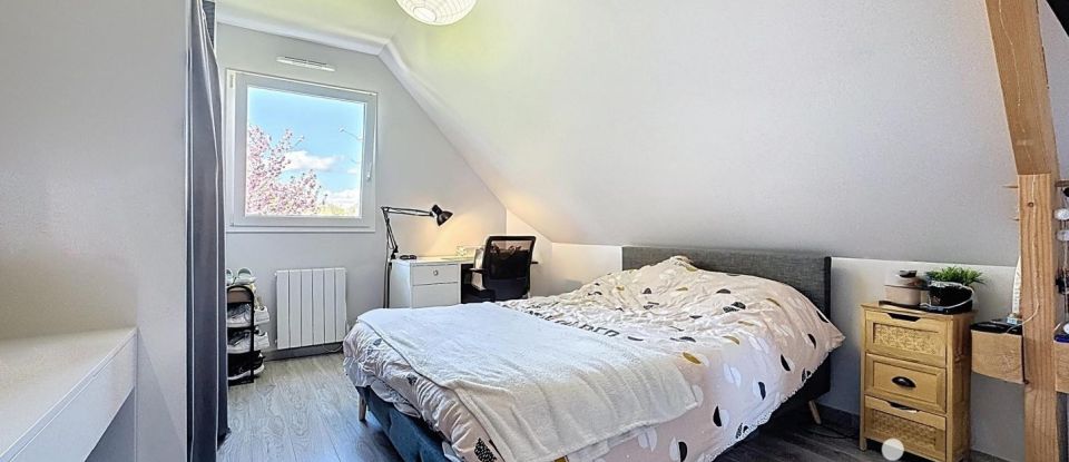 Maison 5 pièces de 107 m² à Théville (50330)