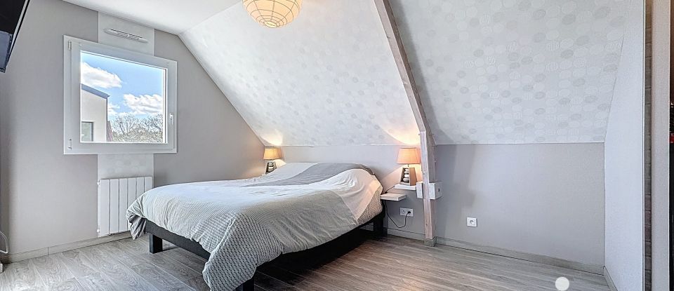 Maison 5 pièces de 107 m² à Théville (50330)