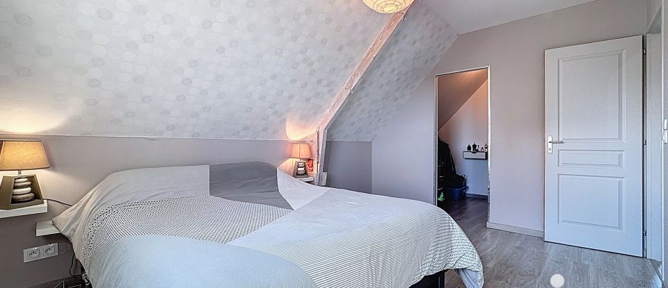 Maison 5 pièces de 107 m² à Théville (50330)