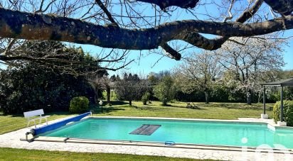Maison traditionnelle 7 pièces de 170 m² à Montpon-Ménestérol (24700)