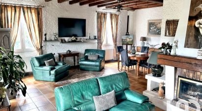 Maison traditionnelle 7 pièces de 170 m² à Montpon-Ménestérol (24700)