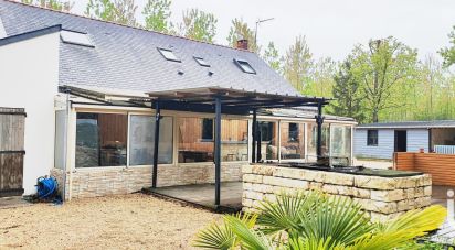 Country home 7 rooms of 140 m² in Varennes-sur-Loire (49730)