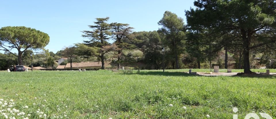 Land of 632 m² in Escales (11200)