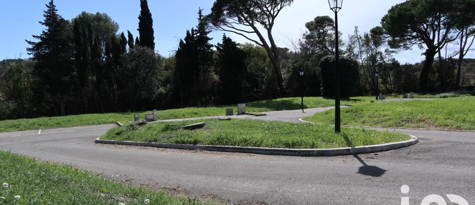 Land of 632 m² in Escales (11200)