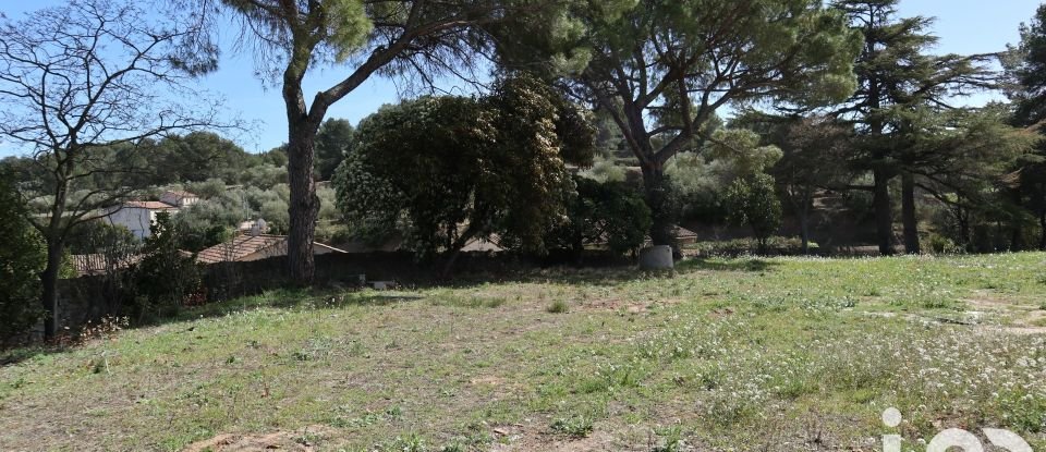 Land of 652 m² in Escales (11200)