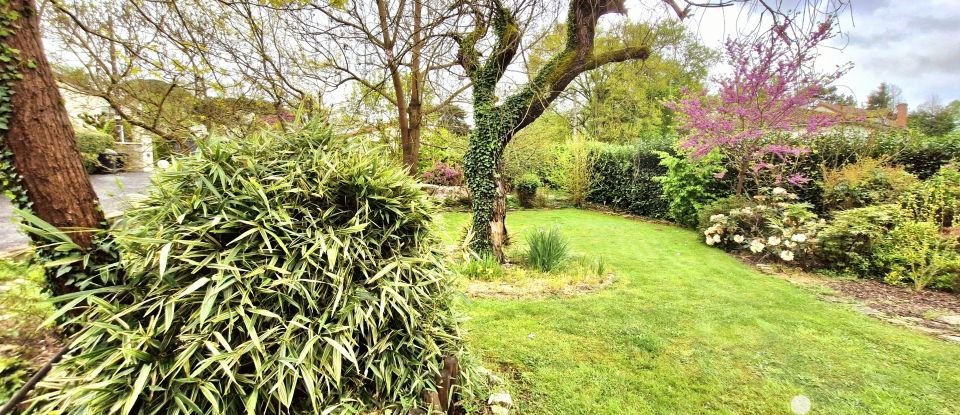House 4 rooms of 125 m² in Chabanais (16150)