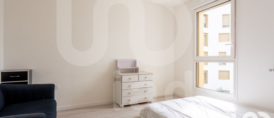 Apartment 4 rooms of 76 m² in Asnières-sur-Seine (92600)