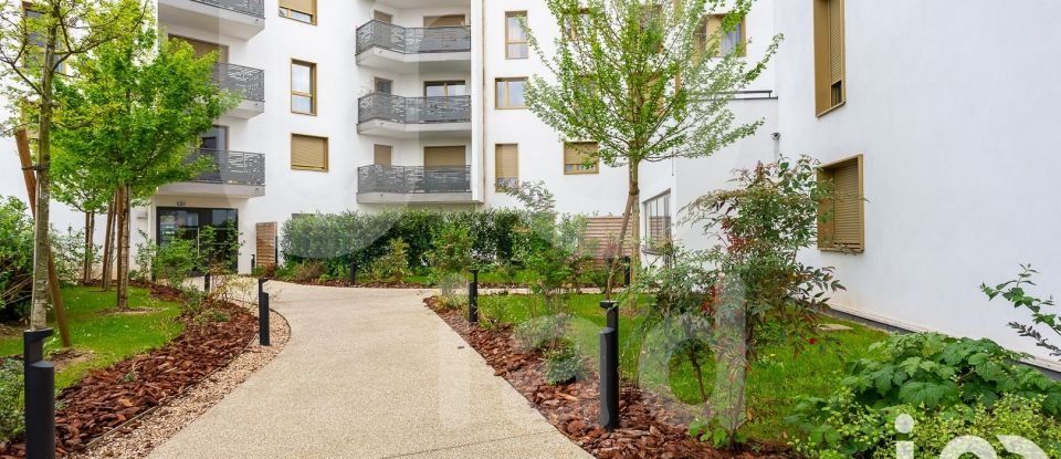 Apartment 4 rooms of 76 m² in Asnières-sur-Seine (92600)