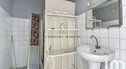 Building in Bernis (30620) of 93 m²