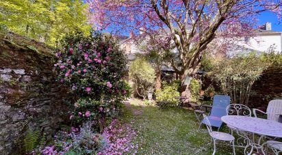 House 4 rooms of 159 m² in Nantes (44100)