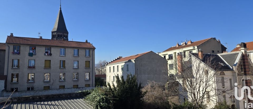 Apartment 2 rooms of 33 m² in Clermont-Ferrand (63000)
