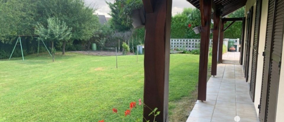 House 7 rooms of 141 m² in La Chapelle-Rablais (77370)