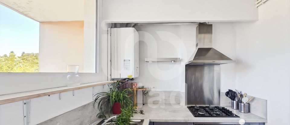 Appartement 3 pièces de 69 m² à Nîmes (30000)