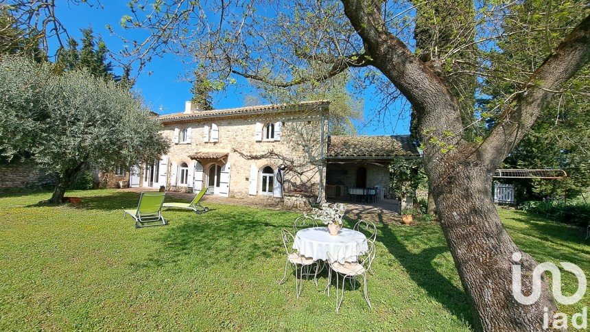 Maison rustique 5 pièces de 198 m² à Valaurie (26230)