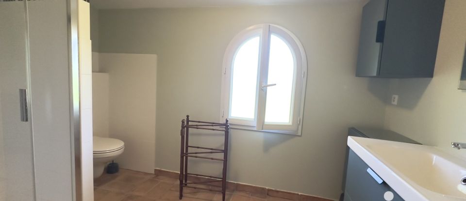 Maison rustique 5 pièces de 198 m² à Valaurie (26230)