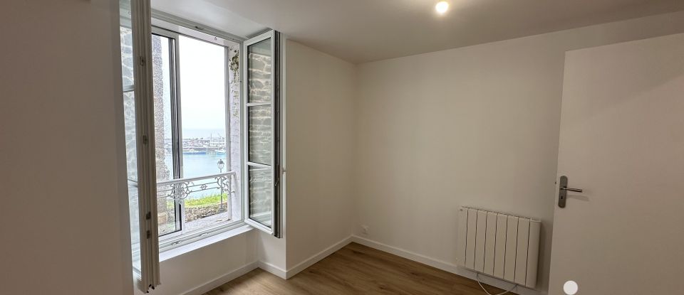Duplex 3 rooms of 79 m² in Granville (50400)