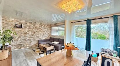 Apartment 4 rooms of 78 m² in Morangis (91420)