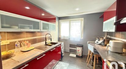 Apartment 4 rooms of 78 m² in Morangis (91420)