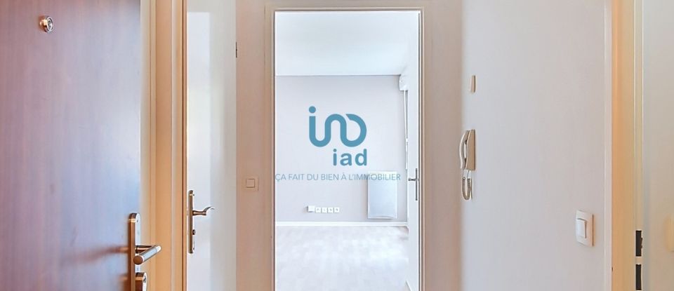 Apartment 3 rooms of 60 m² in Combs-la-Ville (77380)