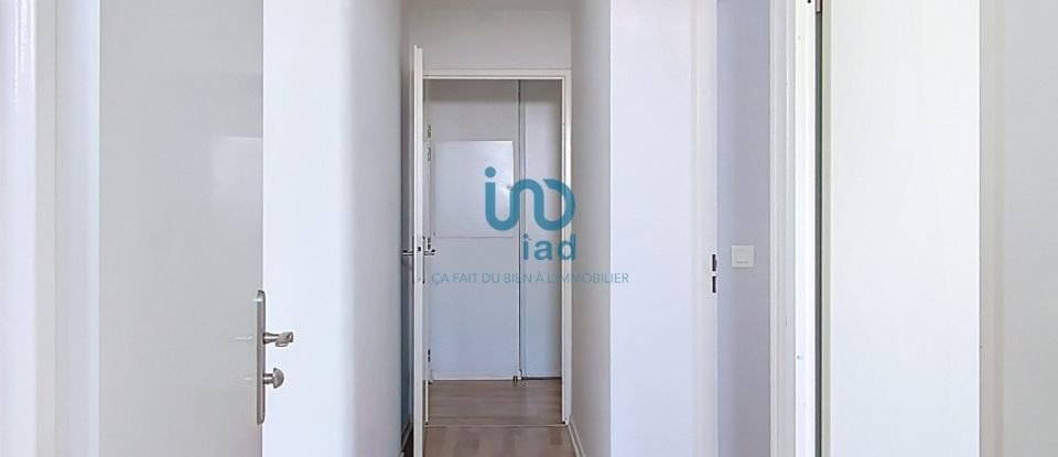Apartment 3 rooms of 60 m² in Combs-la-Ville (77380)