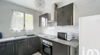 Apartment 4 rooms of 77 m² in Noisy-le-Grand (93160)
