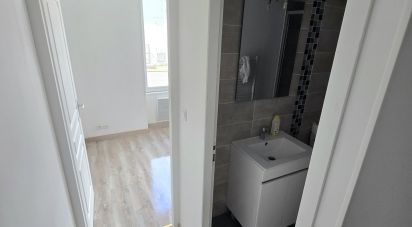 Apartment 1 room of 27 m² in Bouguenais (44340)