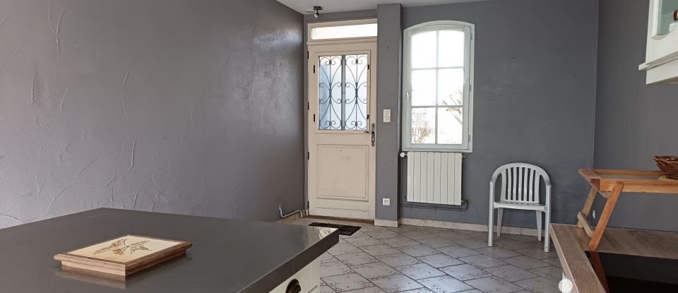 House 4 rooms of 107 m² in - (41150)
